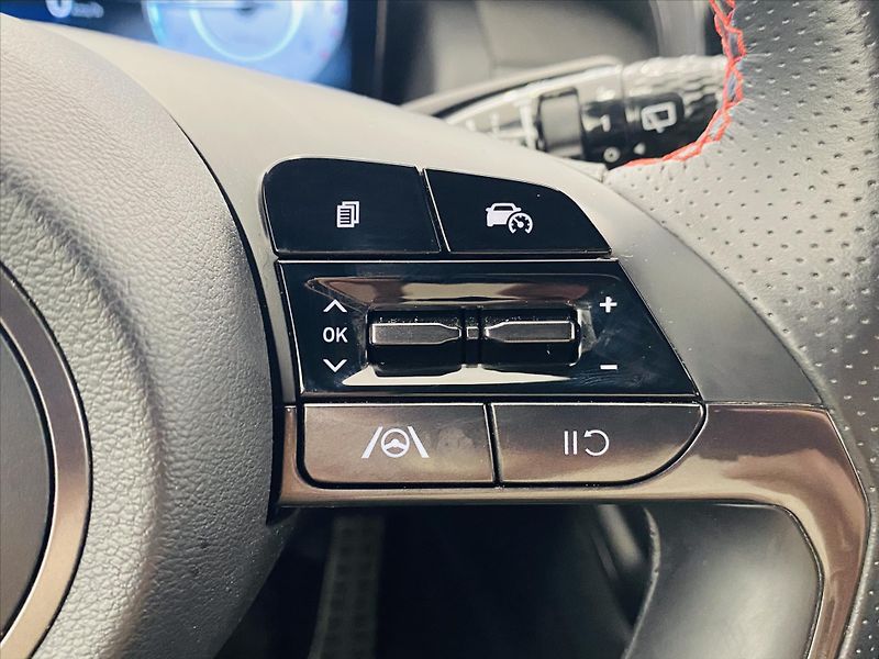 Hyundai Tucson 1,6 T-GDI N-line - fotka 13 z 24