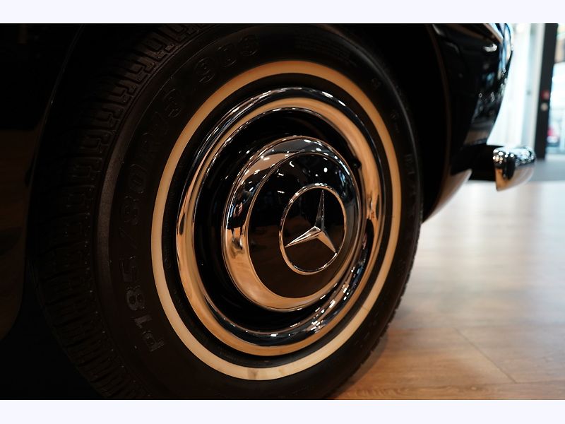 Mercedes-Benz 190 SL (W121) - fotka 4 z 14