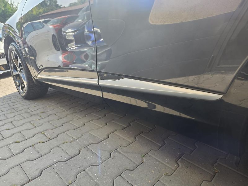 Kia Sportage 1.6-HEV-V ZÁRUCE-NÍZKÉ KM - fotka 30 z 44