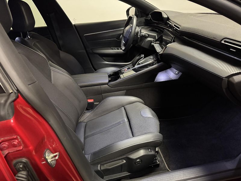 Peugeot 508 (2022) GT PLUG IN HYBRID 165KW e-EAT8 - fotka 27 z 44