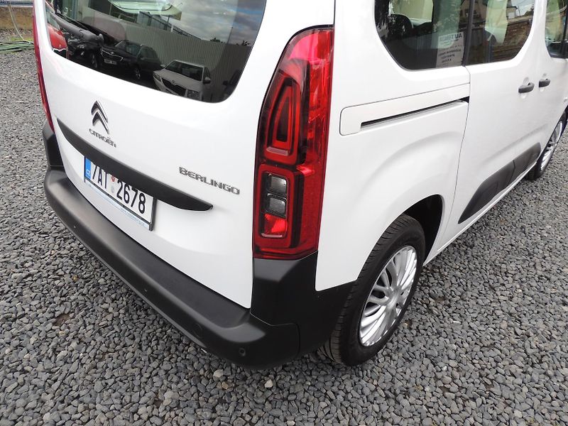 Citroën Berlingo (2019) 1.2Puretech,Live,81kw,ČR,1.maj - fotka 11 z 55