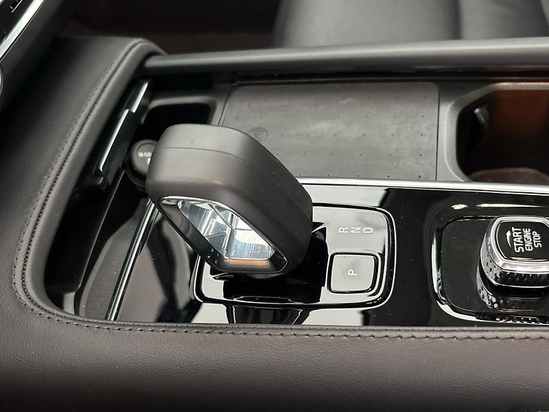 Volvo V90 Cross Country AWD - fotka 20 z 29