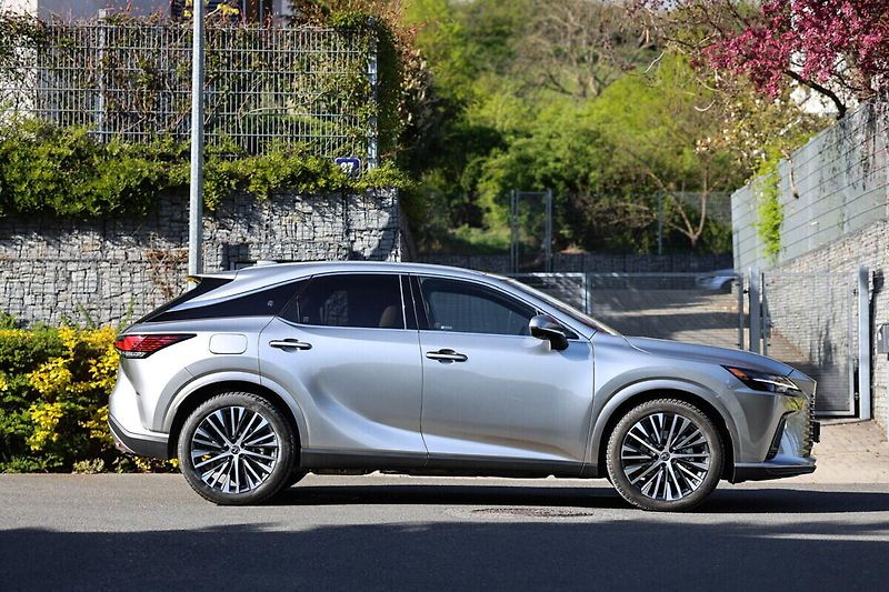 Lexus RX 450h plus 450H+ 2,5 PHEV EXECUTIVE PLUS - fotka 6 z 24