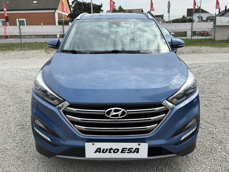Hyundai Tucson (2016) 2.0 CRDi 4x4, ČR, AC, výhřev - fotka 2 z 21