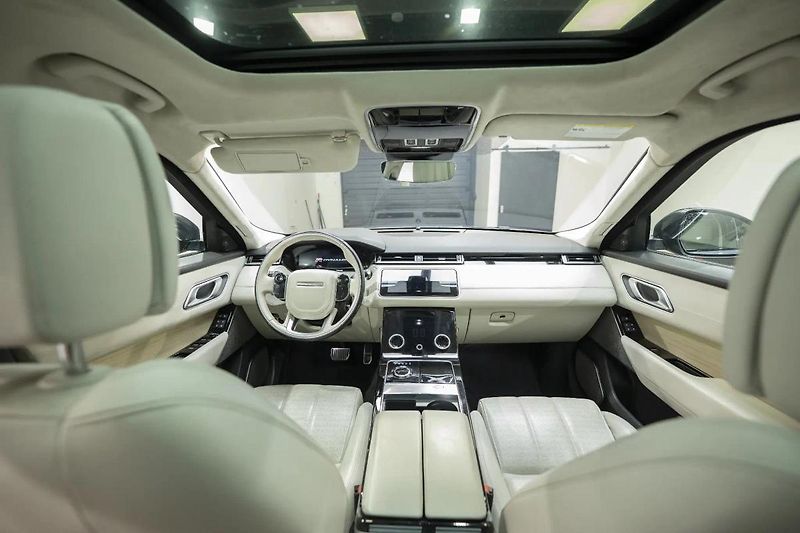 Land Rover Range Rover Velar P380 280 kW R-Dynamic - fotka 10 z 37