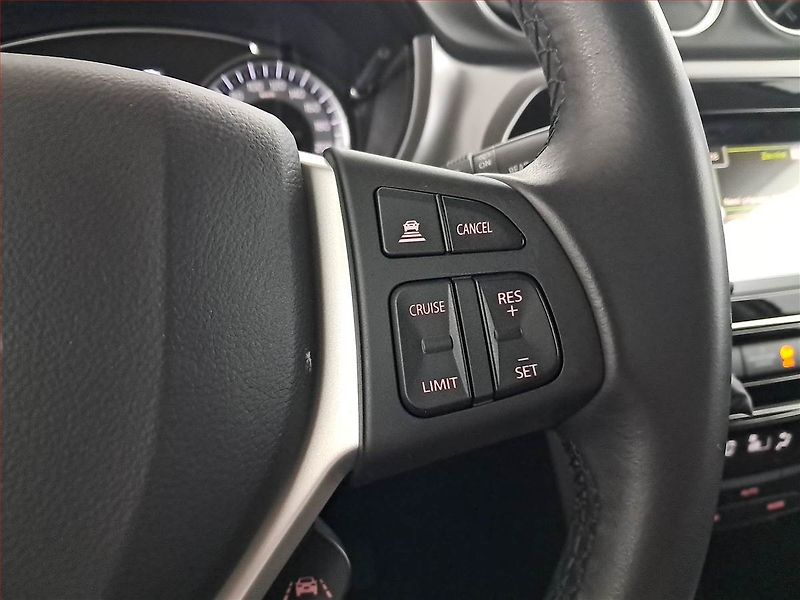 Suzuki Vitara (2022) Premium 1.4 BoosterJet - fotka 16 z 17