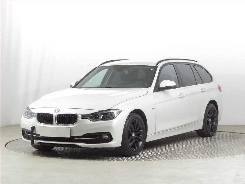 BMW Řada 3 (2017) 316 d, Automat, Navi, Tempomat - fotka 2 z 22