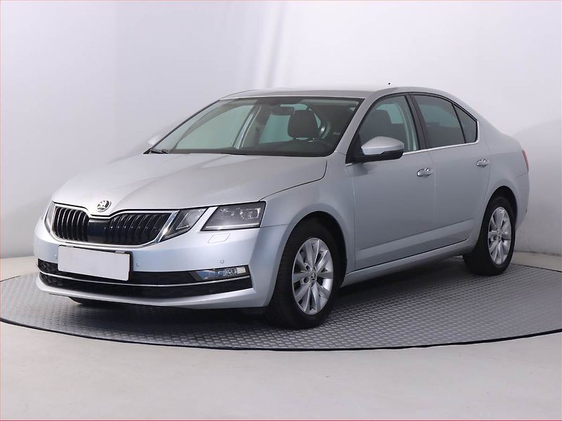 Škoda Octavia (2017) Style 1.6 TDI, Tempomat - fotka 2 z 19
