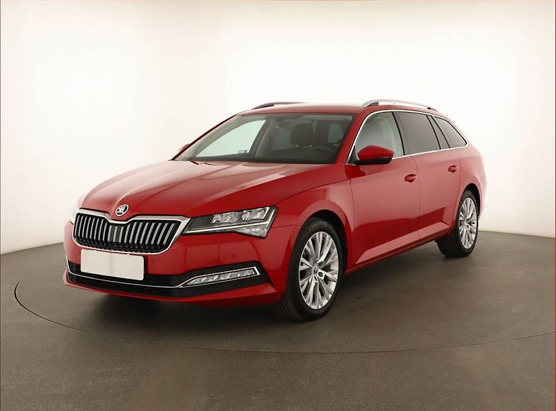 Škoda Superb (2022) Style 2.0 TDI - fotka 2 z 21