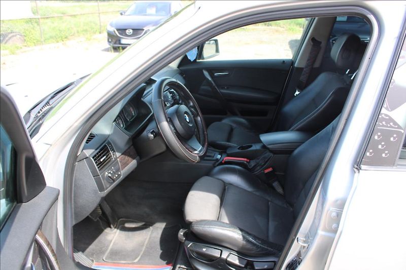 BMW X3 2,0 D  4 x 4, AUTOMAT - fotka 10 z 26