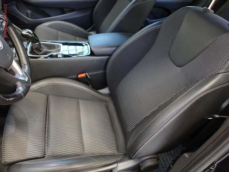 Opel Insignia (2019) 1.6CDTi, ČR, navi, LED - fotka 9 z 23