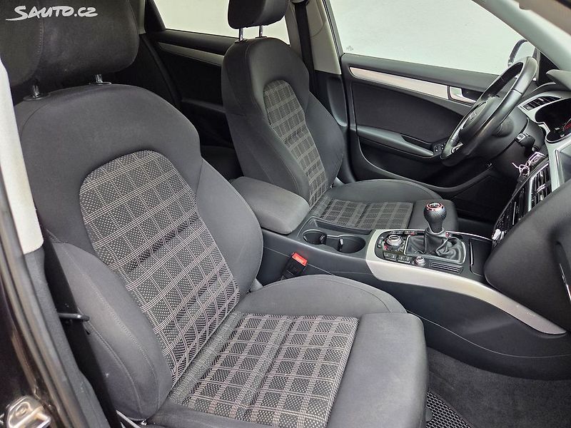 Audi A4 (2015) 2.0TDI 140kw S line Quattro - fotka 13 z 39