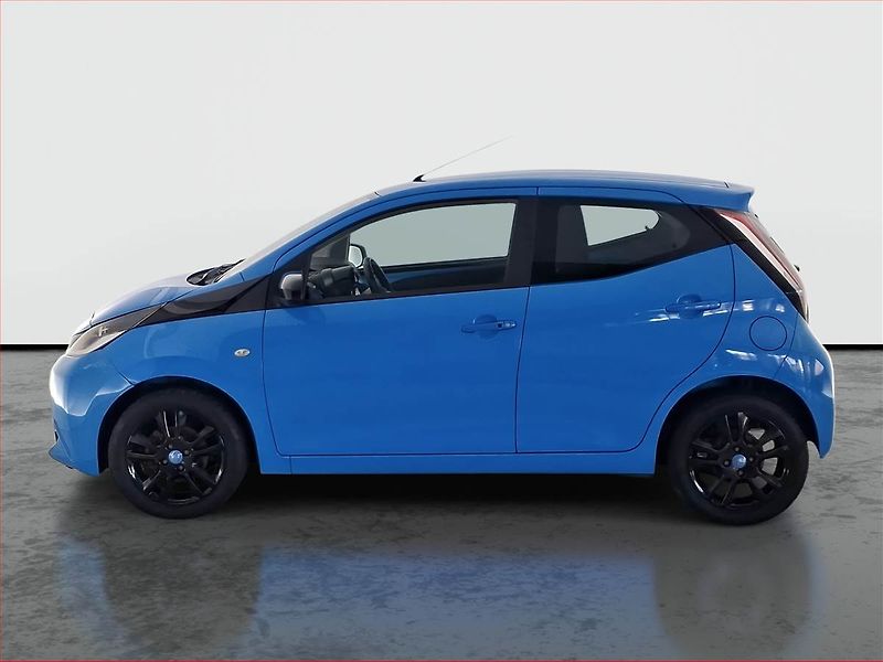 Toyota Aygo (2016) 1.0 VVT-i, Tempomat - fotka 3 z 17