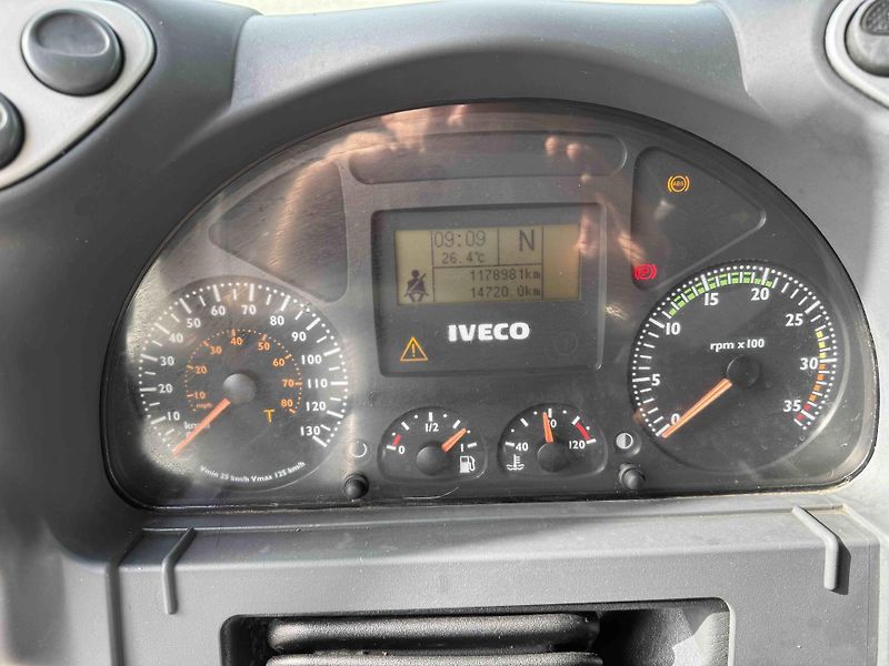 Iveco Eurocargo (2007) 75E18 E4 - plachta - čelo - fotka 23 z 26