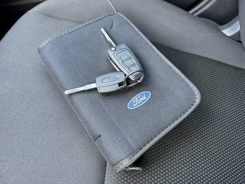 Ford Focus (2017) 1.6 Ti-VCT Digi Klima Tempomat - fotka 27 z 45