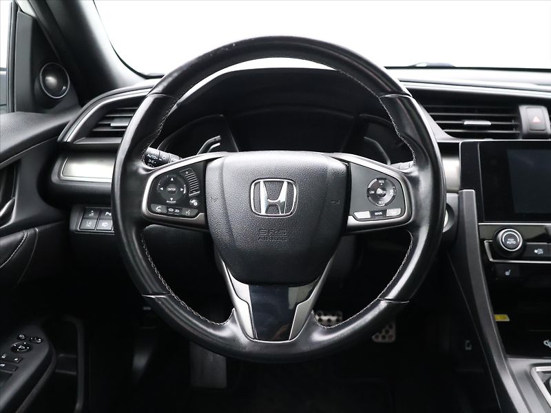 Honda Civic 1,0 VTEC 93kW Executive - fotka 14 z 27