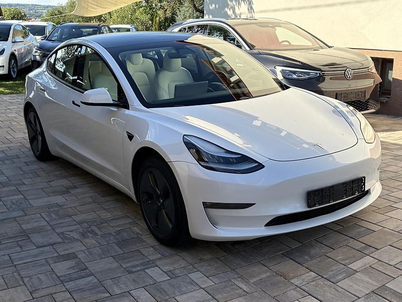 Tesla Model 3 (2021) LR, SOH 89%, bily int. - fotka 5 z 15