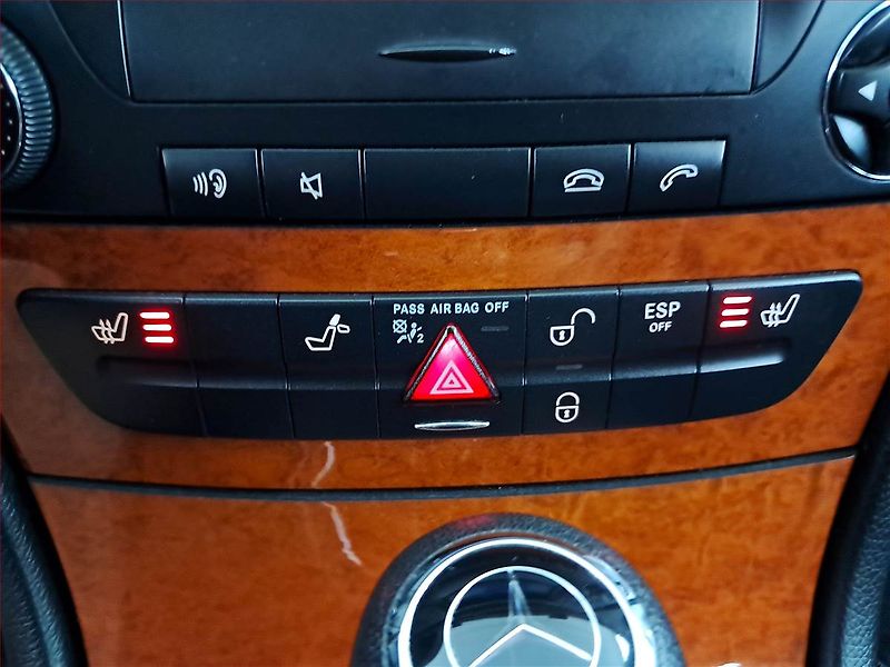Mercedes-Benz Třídy E (2007) E 200 Kompressor, Automat - fotka 19 z 20