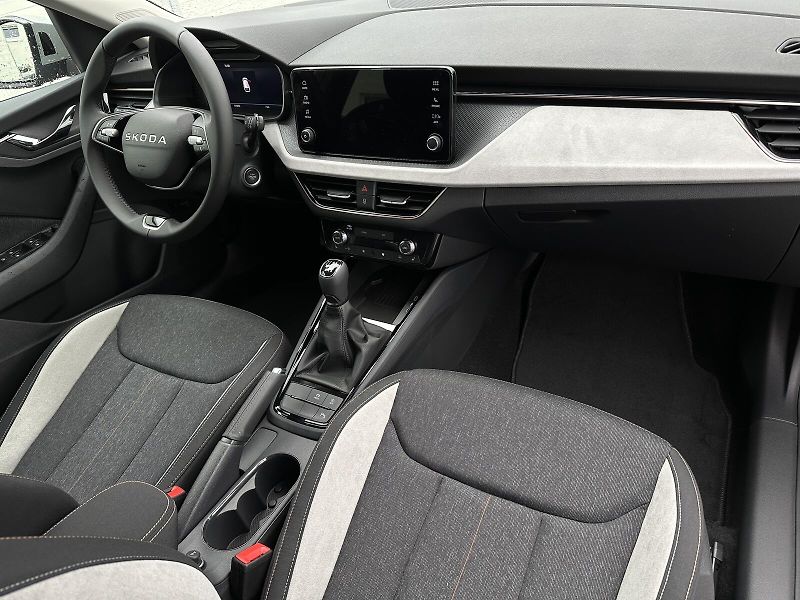 Škoda Scala 1.0TSi 116PS LED V.Cockpit Cli - fotka 36 z 39