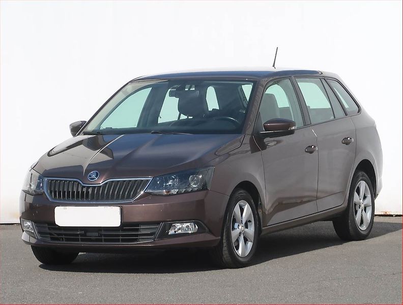 Škoda Fabia (2016) Style 1.2 TSI, Park. senzory - fotka 2 z 19