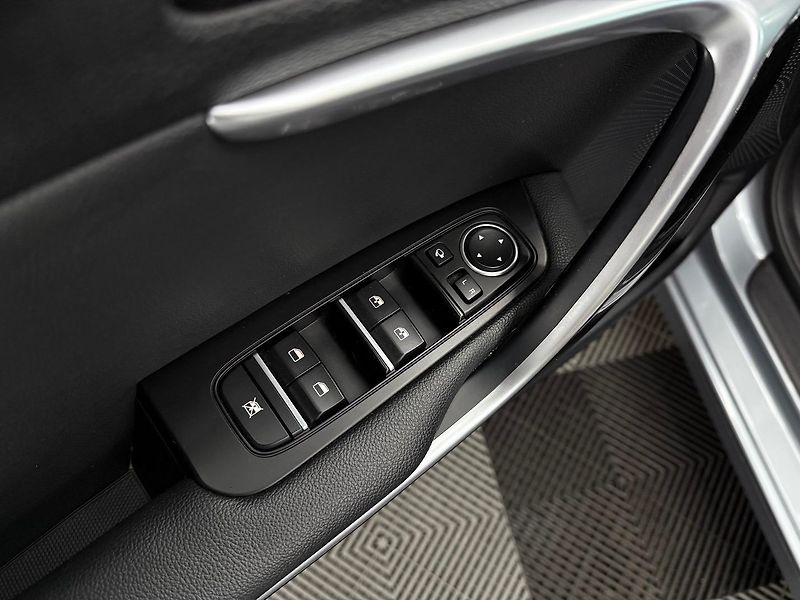 Kia Ceed (2020) SW 1.6 CRDi 136k Platinum A/T - fotka 9 z 22