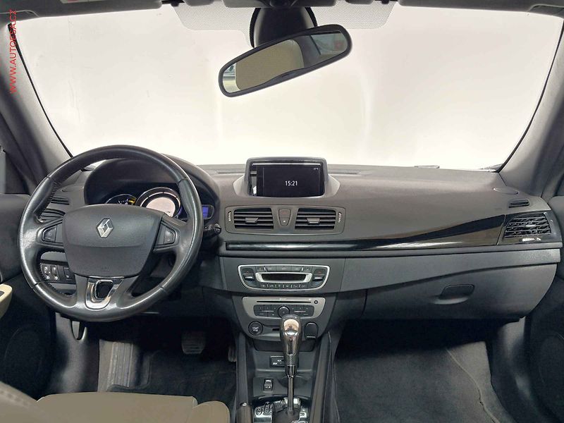 Renault Mégane (2014) 2.0 i, Luxe, AT, kůže, navi - fotka 8 z 16