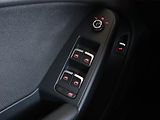 Audi A4 (2013) 1.8 TFSI, ČR,1.maj, Bi-Xenony - náhled 17