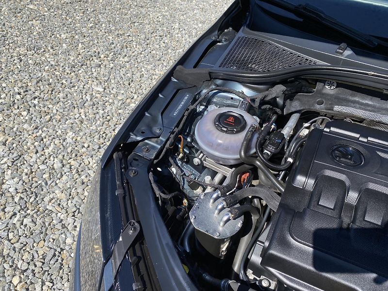 Škoda Octavia 1.6TDi 115PS DSG DPH REZERVACE - fotka 82 z 154