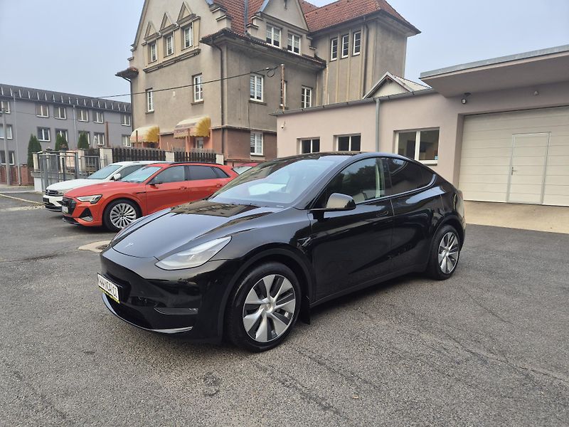 Tesla Model Y LONG RANGE DUAL MOTOR TZ 93,6% - fotka 2 z 48