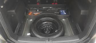 Volvo XC60 R-DESIGN, B5 AWD, 173+10 kW / - fotka 29 z 31