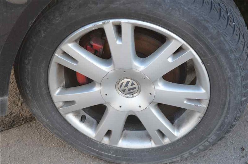 Volkswagen Touareg (2007) 2,5 TDI RS AT - fotka 12 z 23