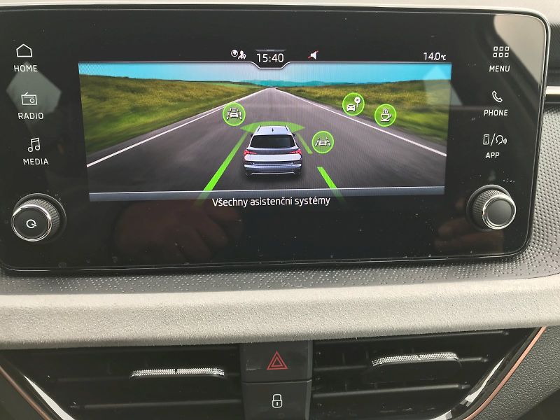 Škoda Kamiq (2024) Top Selection 1,0 TSI - fotka 11 z 26