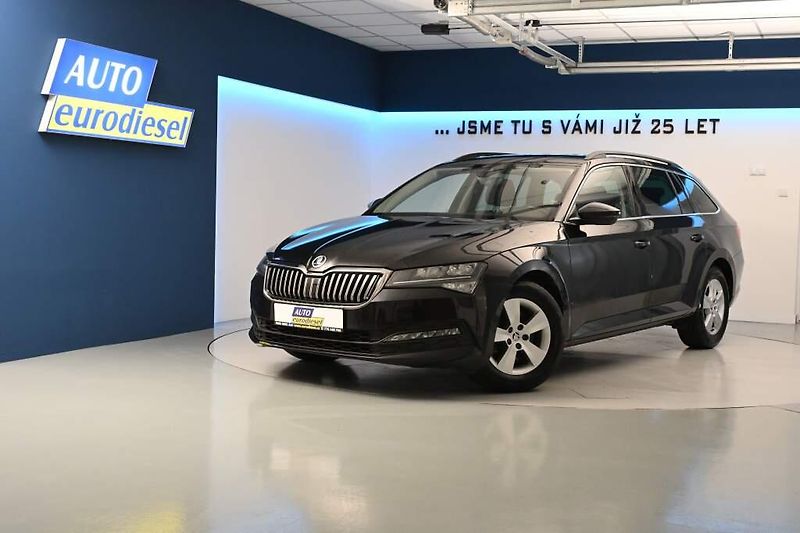 Škoda Superb (2022) 2.0 DSG LED ACC Virtual Tažné - fotka 2 z 35