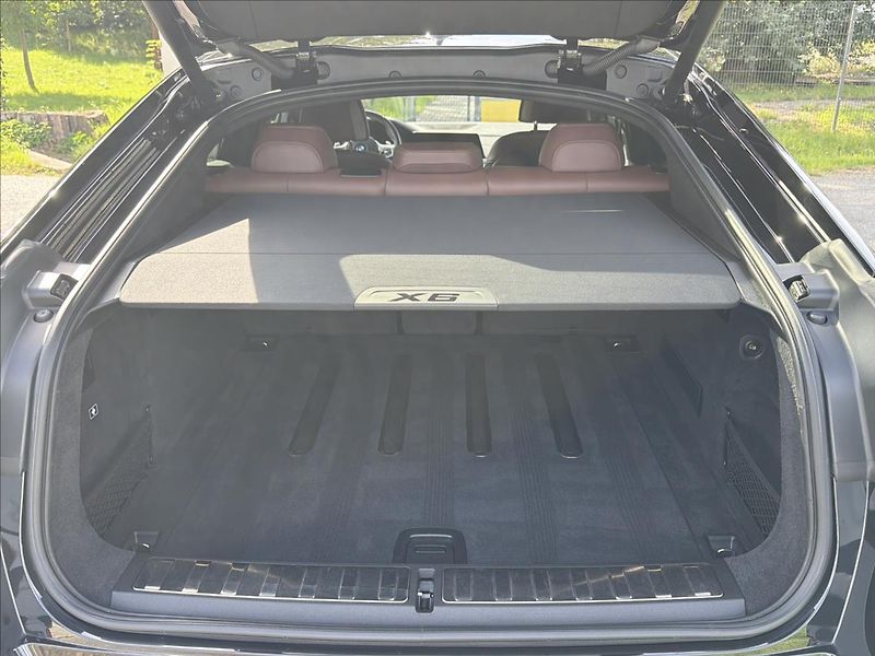 BMW X6 3,0 xDrive 40i Mpaket ČR DPH - fotka 49 z 49