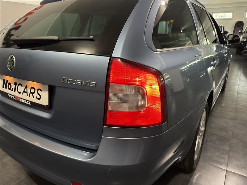 Škoda Octavia 1,4   TSI 90KW 1.MAJ FAMILY - fotka 27 z 37