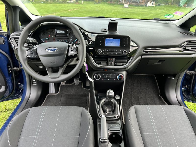 Ford Fiesta 1,1 52KW,KLIMA,HL.PRUHů,78TKM - fotka 28 z 41