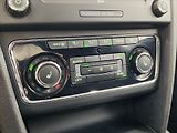 Škoda Superb 2,0 TDI DSG 103kW Bi-Xenon Ele - náhled 19