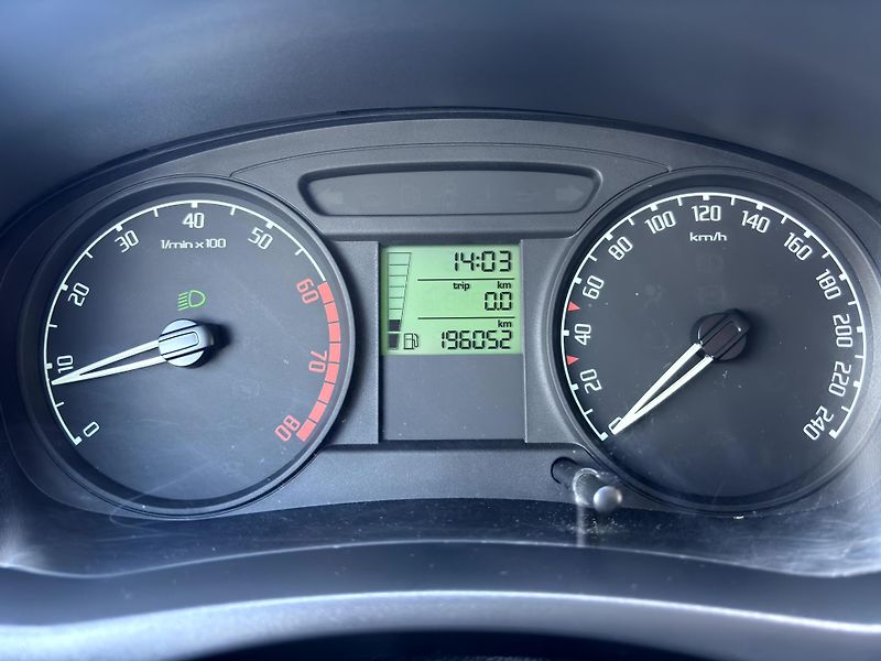 Škoda Fabia (2008) Fabia 1.4 16v, 63kw - fotka 5 z 19