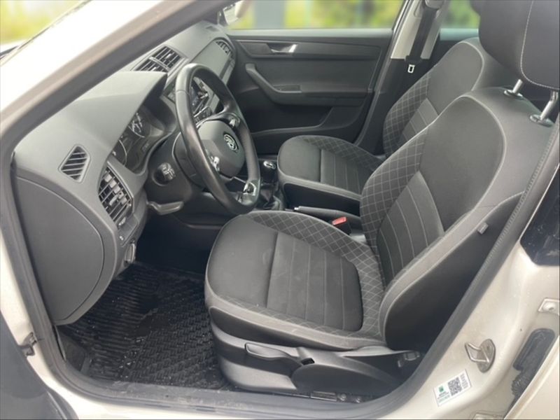 Škoda Fabia 1,0 TSI 70 Ambition - fotka 7 z 11