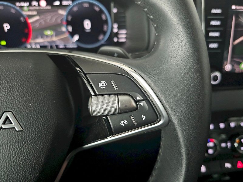 Škoda Karoq (2025) 1.5TSi 110kW DSG TOP SELECTION - fotka 9 z 31