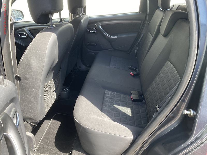 Dacia Duster (2014) 1.5dCi, Klima - fotka 10 z 15