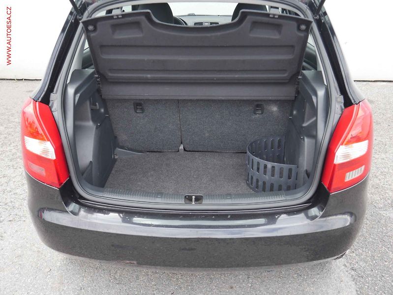 Škoda Fabia (2011) 1.2i, ČR, AC - fotka 7 z 12