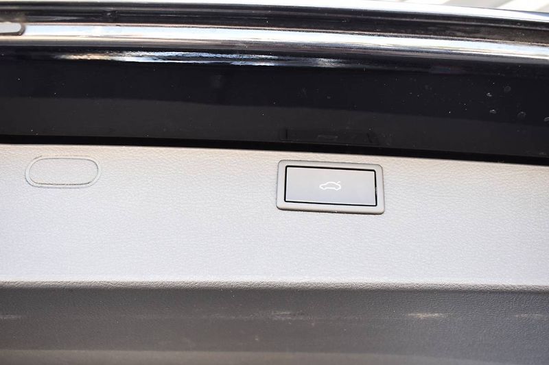 Volkswagen Multivan (2023) 2.0TDI 150kW DSG 4x4, LED, taž - fotka 10 z 26