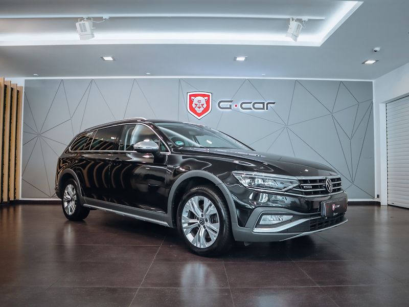 Volkswagen Passat Variant 2.0 TDI Alltrack 4MOTION DSG - fotka 1 z 28