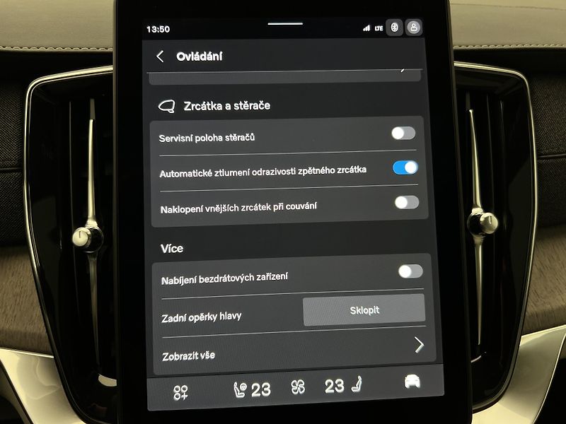 Volvo XC90 T8 AWD RECHARGE BRIGHT PLUS - fotka 46 z 56