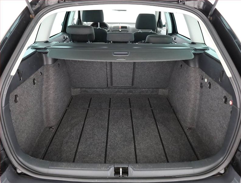 Škoda Octavia (2007) Scout 2.0, 4X4, Tempomat - fotka 15 z 16