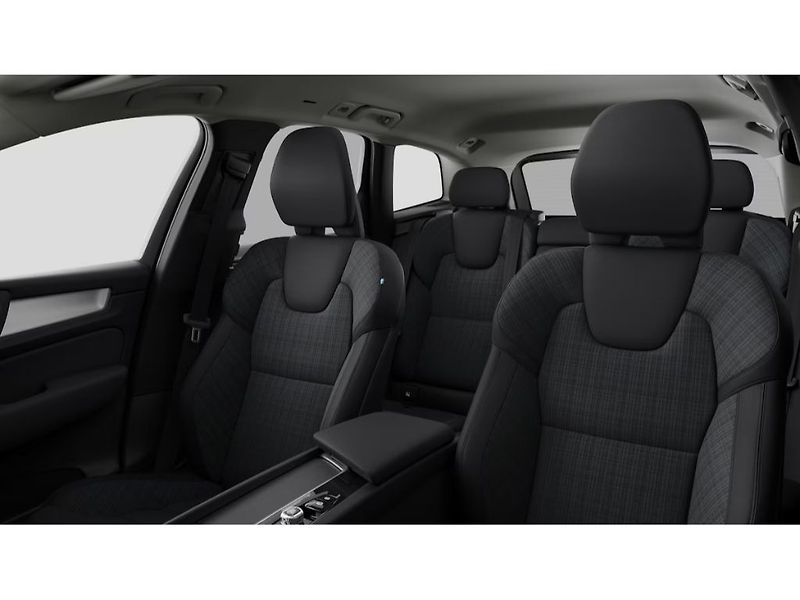 Volvo XC60 ESSENTIAL T6 AWD 262kW - fotka 7 z 13