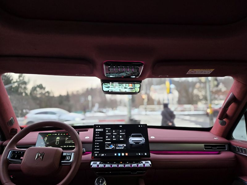 Dongfeng Ostatní (2026) M-HERO 817 E1+a  - fotka 17 z 22