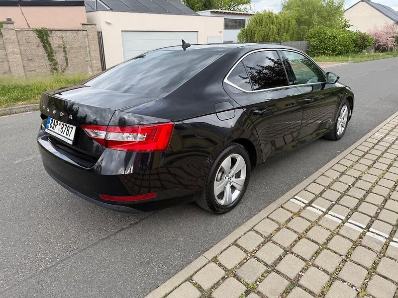 Škoda Superb (2020) 2.0 /110kW - fotka 13 z 19