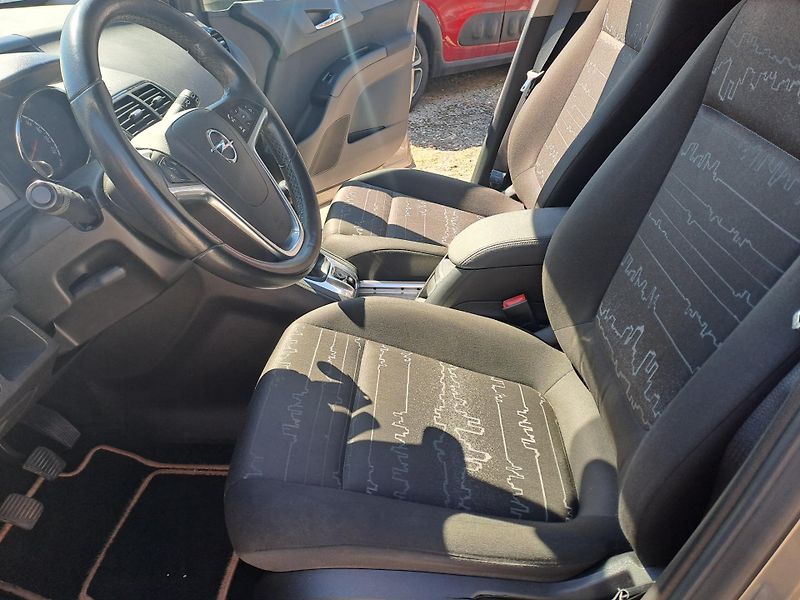 Opel Meriva 1.4 PŮVOD ČR 2 x KOLA - fotka 8 z 26